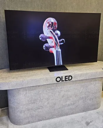 CES 24 > TV QD Oled Samsung S95D&nbsp;: pic lumineux à&nbsp;+20% et revêtement&nbsp;Glare&#8209;Free