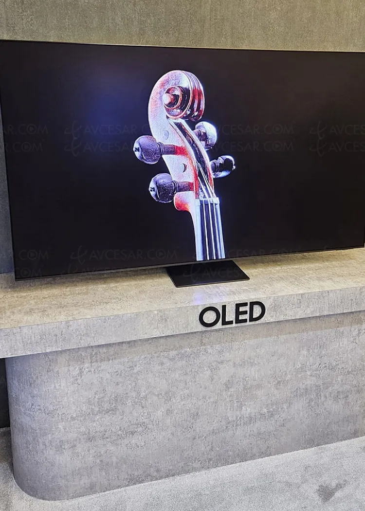 CES 24 > TV QD Oled Samsung S95D&nbsp;: pic lumineux à&nbsp;+20% et revêtement&nbsp;Glare‑Free