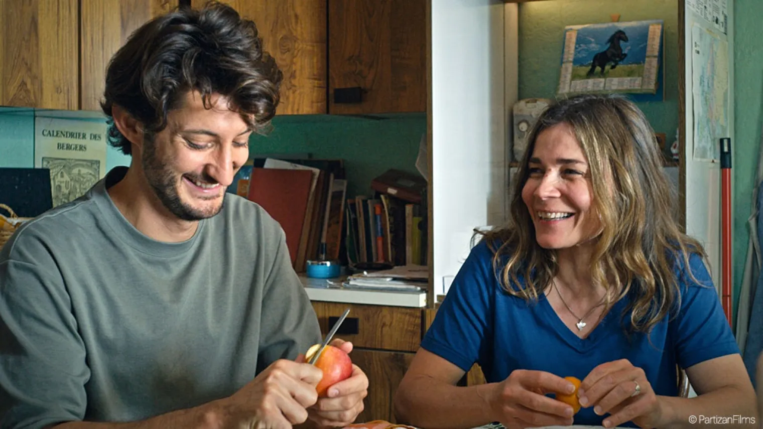 le-livre-des-solutions-la-derniere-folie-de-gondry-avec-un-pierre-niney-on-fire
