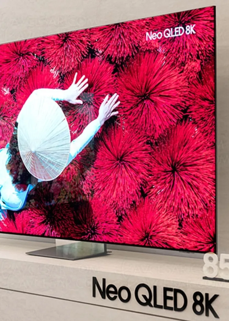 CES 24 > Samsung QN800D, TV Mini LED Ultra&nbsp;HD 8K&nbsp;: Tizen&nbsp;8.0, Daily+, Now+, design Infinity&nbsp;Air…