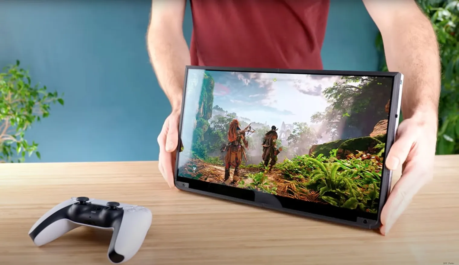 il-transforme-la-ps5-slim-en-tablette