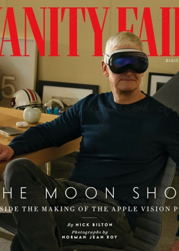 Photo du jour&nbsp;: l’Apple Vision Pro sur la tête de&nbsp;Tim&nbsp;Cook