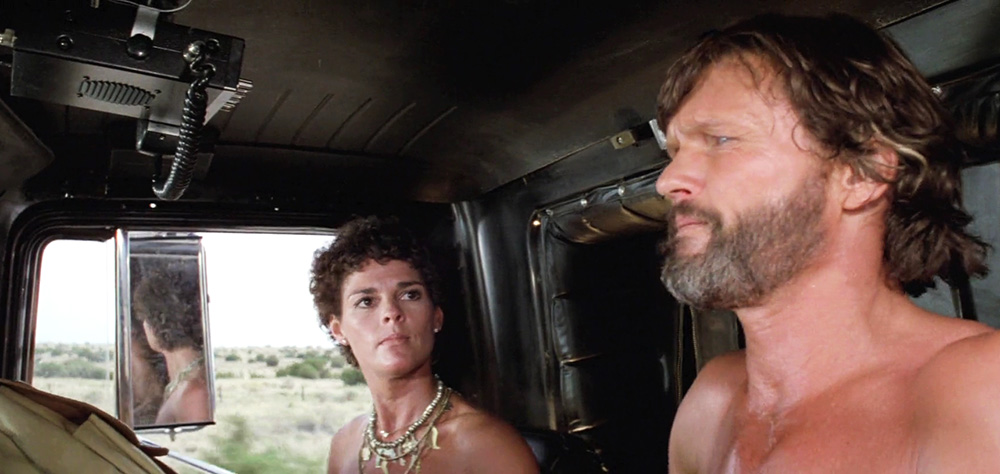 Kris Kristofferson et Ali MacGraw dans Le convoi (1978)