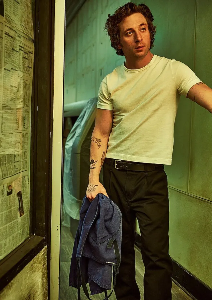 Jeremy Allen White, plus qu’un air de Bruce Spingsteen