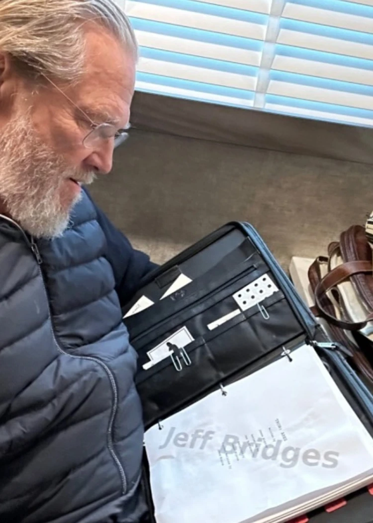 Première photo de Jeff Bridges de retour&nbsp;dans&nbsp;Tron