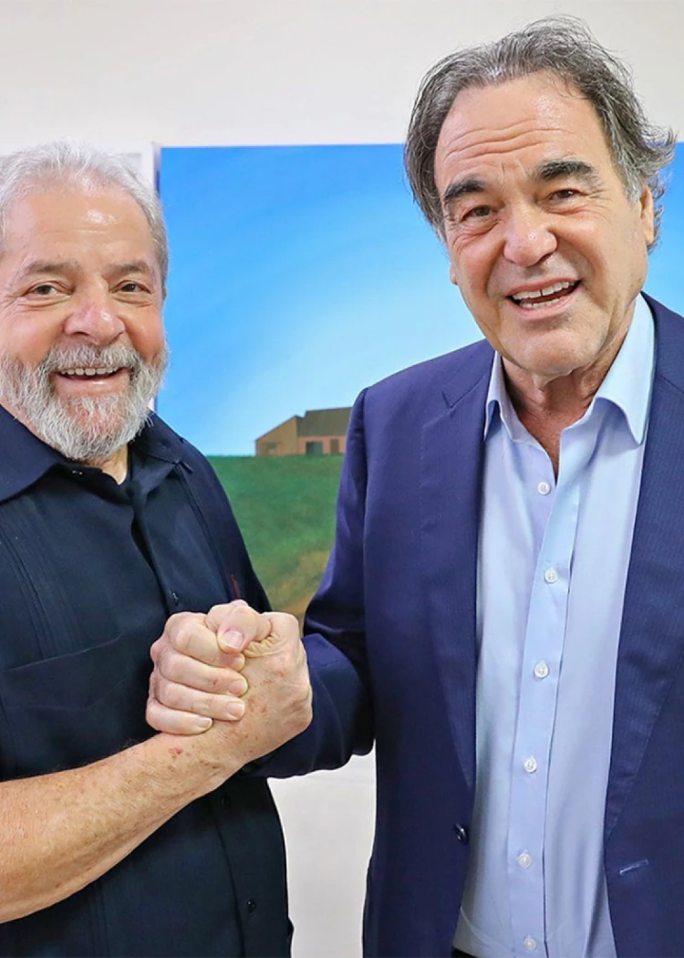 Après Lula, Oliver Stone prépare son&nbsp;dernier&nbsp;film