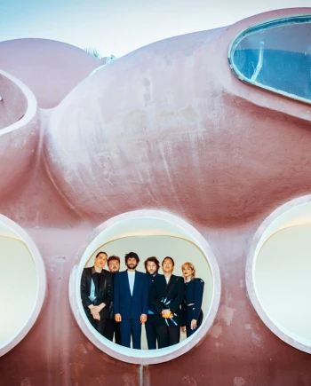 Le concert fou de L’Impératrice au Palais Bulles&nbsp;sur&nbsp;Arte