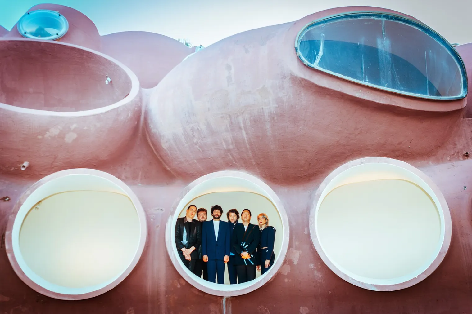 le-concert-fou-de-l-imperatrice-au-palais-bulles-sur-arte
