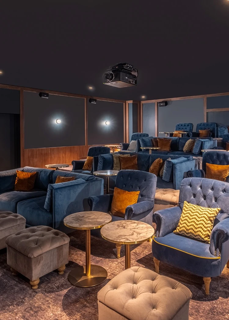 Hôtel Burdigala Bordeaux, cinéma exclusif 5&nbsp;étoiles