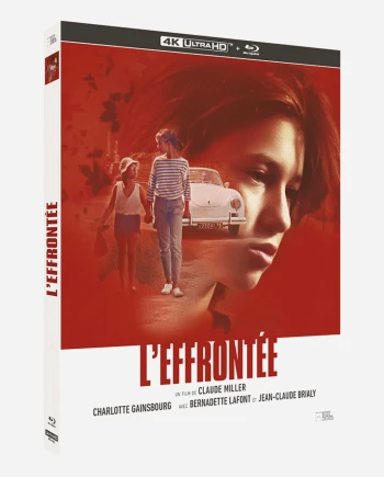 Charlotte Gainsbourg, jean et marinière forever dans&nbsp;L'effrontée