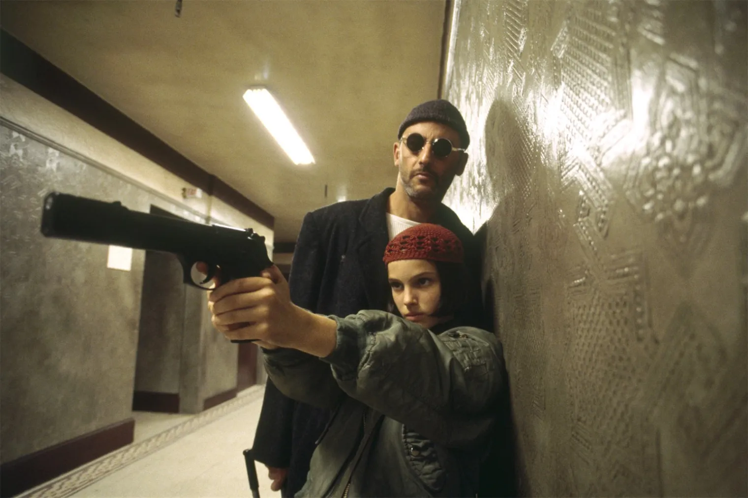 leon-revient-a-la-maison-en-4k