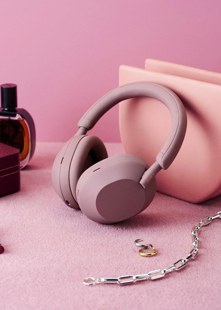 Casque Sony WH‑1000XM5, déclinaison rose&nbsp;foncé 