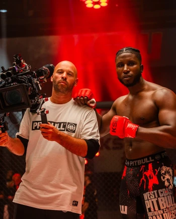 Première série française sur le MMA&nbsp;: La&nbsp;cage de Franck Gastambide enfin&nbsp;datée