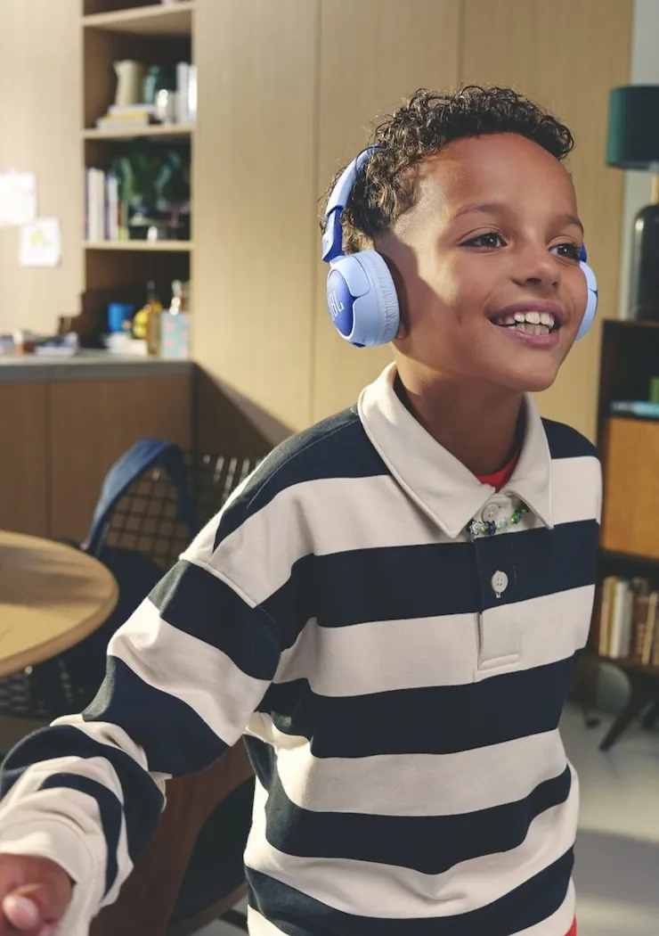 jbl-junior-470nc-et-jbl-junior-320-320bt-casques-pour-les-kids