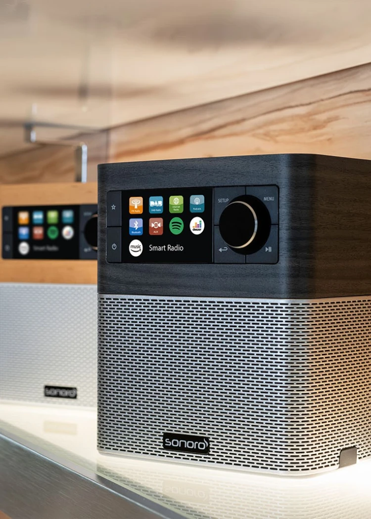 Sonoro Stream, tuner DAB+/FM et&nbsp;webradios