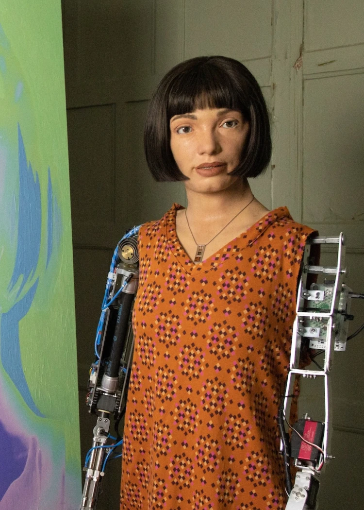 Premier tableau aux enchères pour le robot&nbsp;Ai‑Da