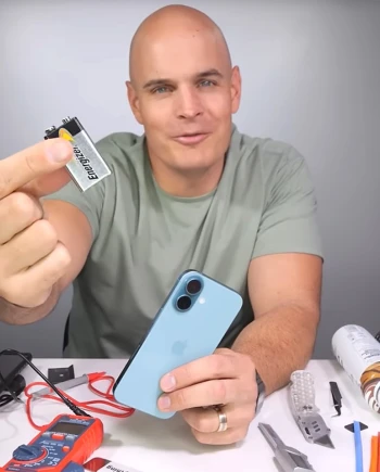 Il électrocute son iPhone&nbsp;16 (ça&nbsp;finit&nbsp;bien)
