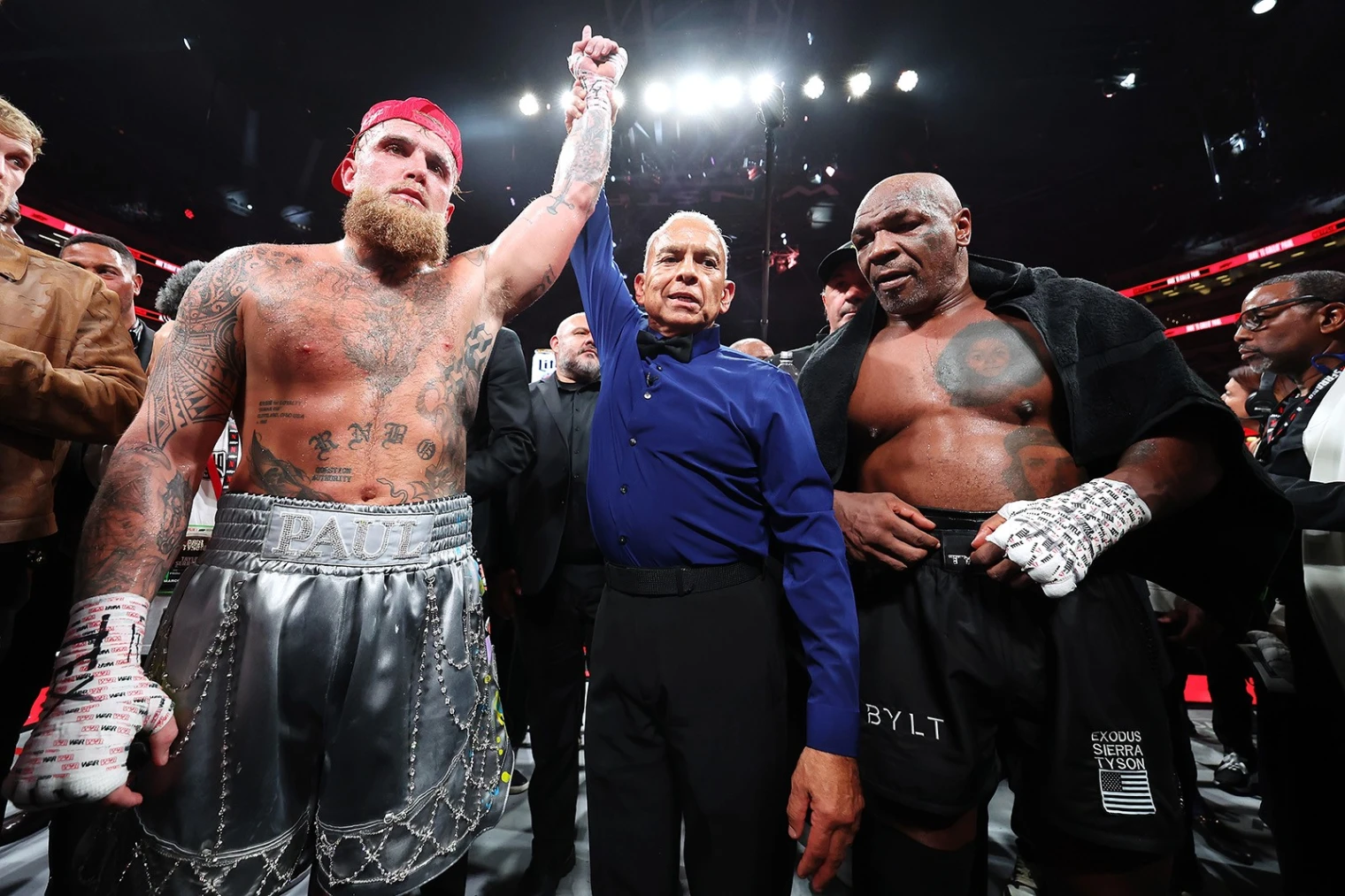 les-chiffres-fous-du-match-en-direct-tyson-vs-paul