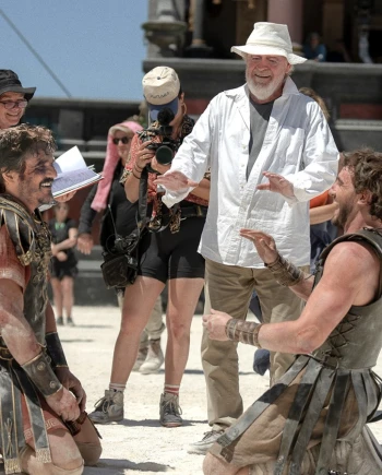 Gladiator III, Papy Scott fait de&nbsp;la&nbsp;résistance