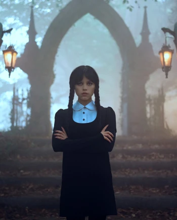 Première photo très gothique Wednesday saison&nbsp;2
