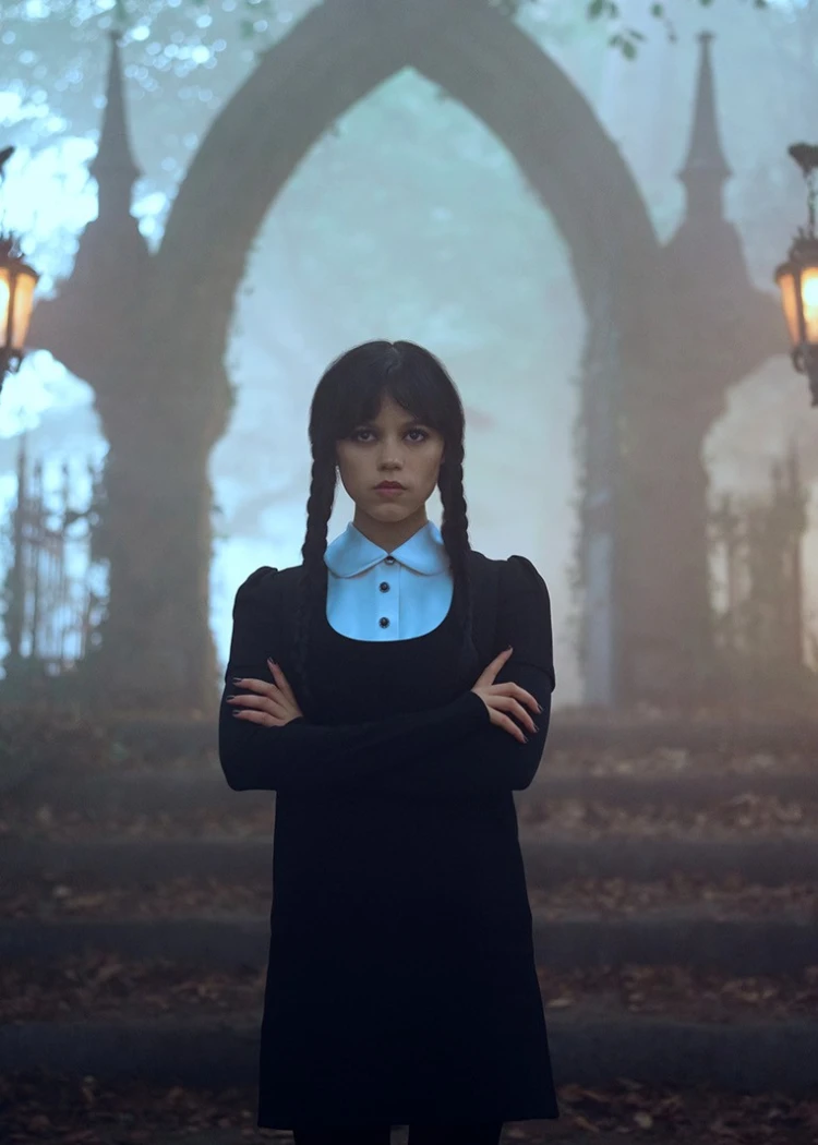Première photo très gothique Wednesday saison&nbsp;2