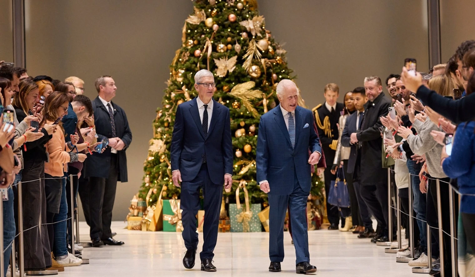 l-ia-apple-impressionne-charles-iii