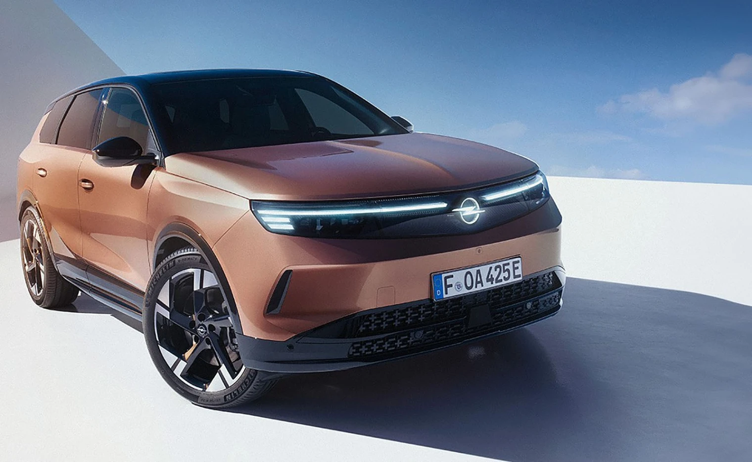 systeme-audio-hi-fi-focal-dans-la-voiture-electrique-opel-grandland