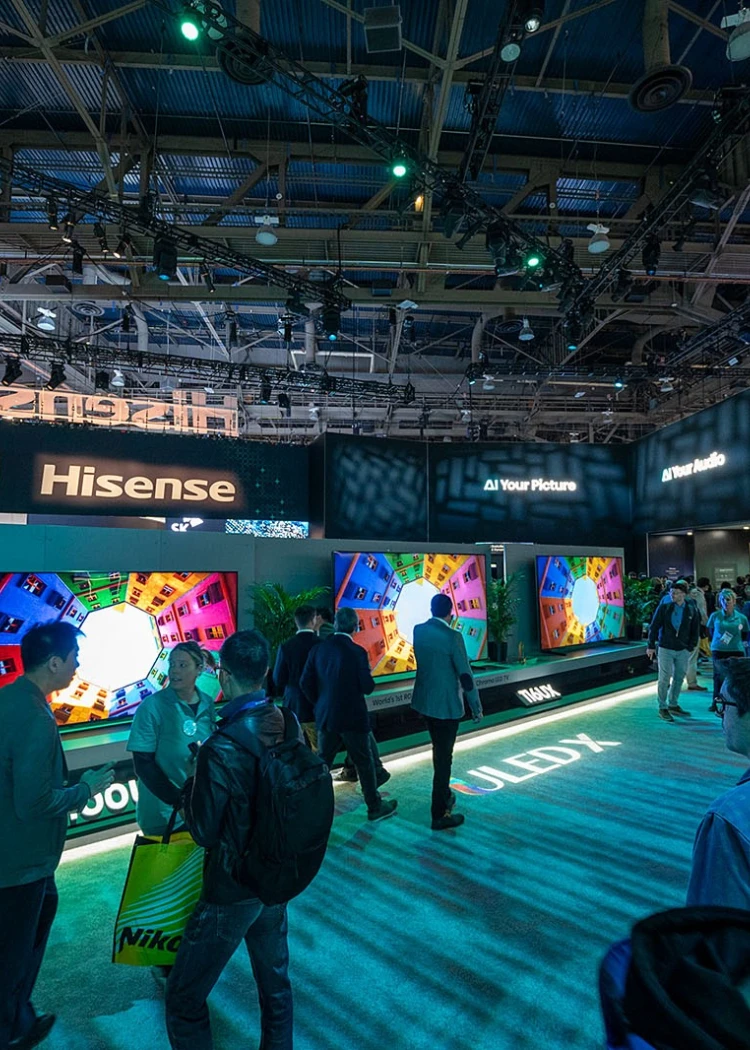 CES 25 > Hisense TriChroma LED TV (Mini LED&nbsp;RVB), un&nbsp;100" aussi au&nbsp;programme