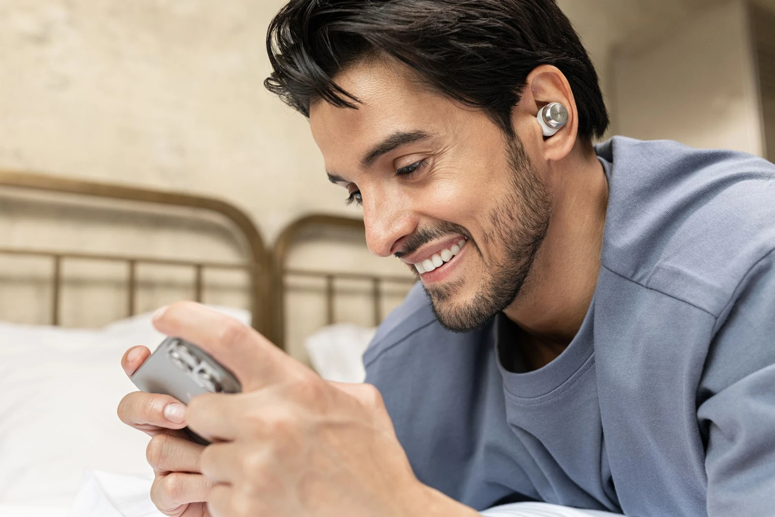 ces-25-technics-eah-az100-true-wireless-dolby-atmos-et-auracast-pour-un-son-inedit