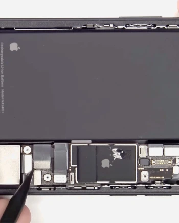 Dans les entrailles de&nbsp;l’iPhone&nbsp;16e