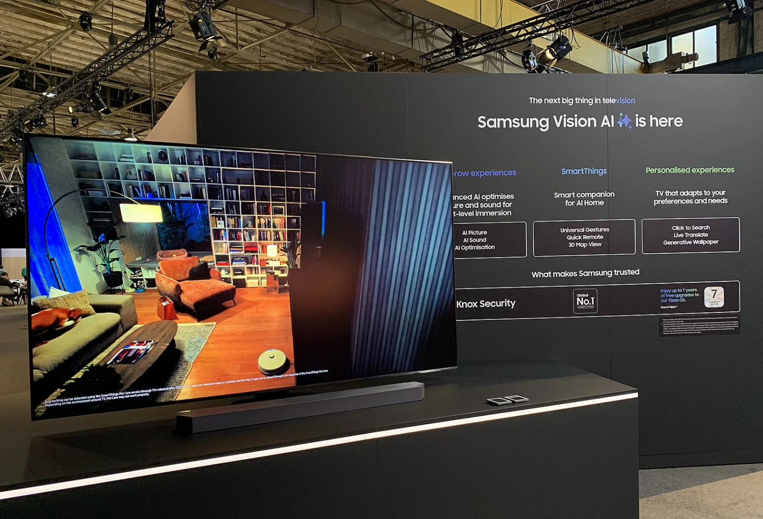 gamme-tv-samsung-2025-oled-mini-led-qled-crystal-uhd-et-lifestyle
