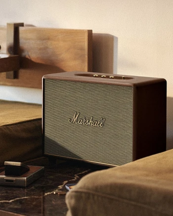 Nouveau coloris Brown pour l’enceinte rock Marshall Woburn&nbsp;III