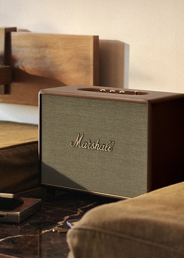 Nouveau coloris Brown pour l’enceinte rock Marshall Woburn&nbsp;III