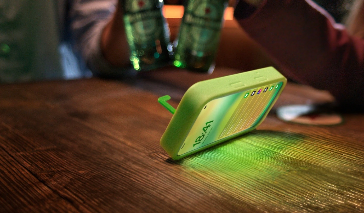 trop-de-reseaux-sociaux-heineken-a-la-solution