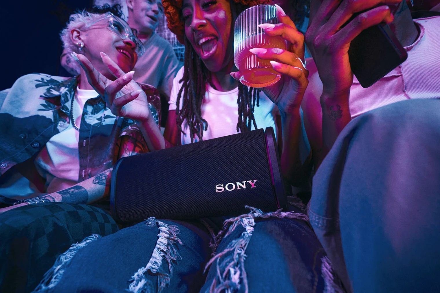 sony-ult-field-5-et-ult-field-3-enceintes-festives-ultra-portables