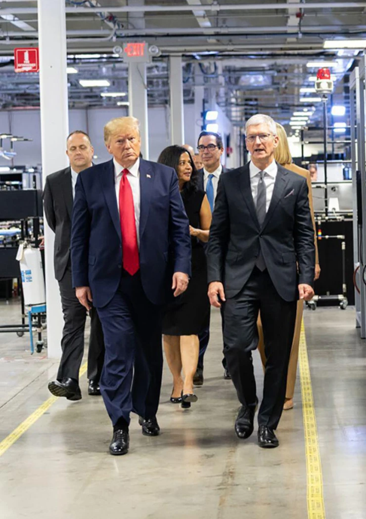 donald-trump-a-un-petit-probleme-avec-tim-cook
