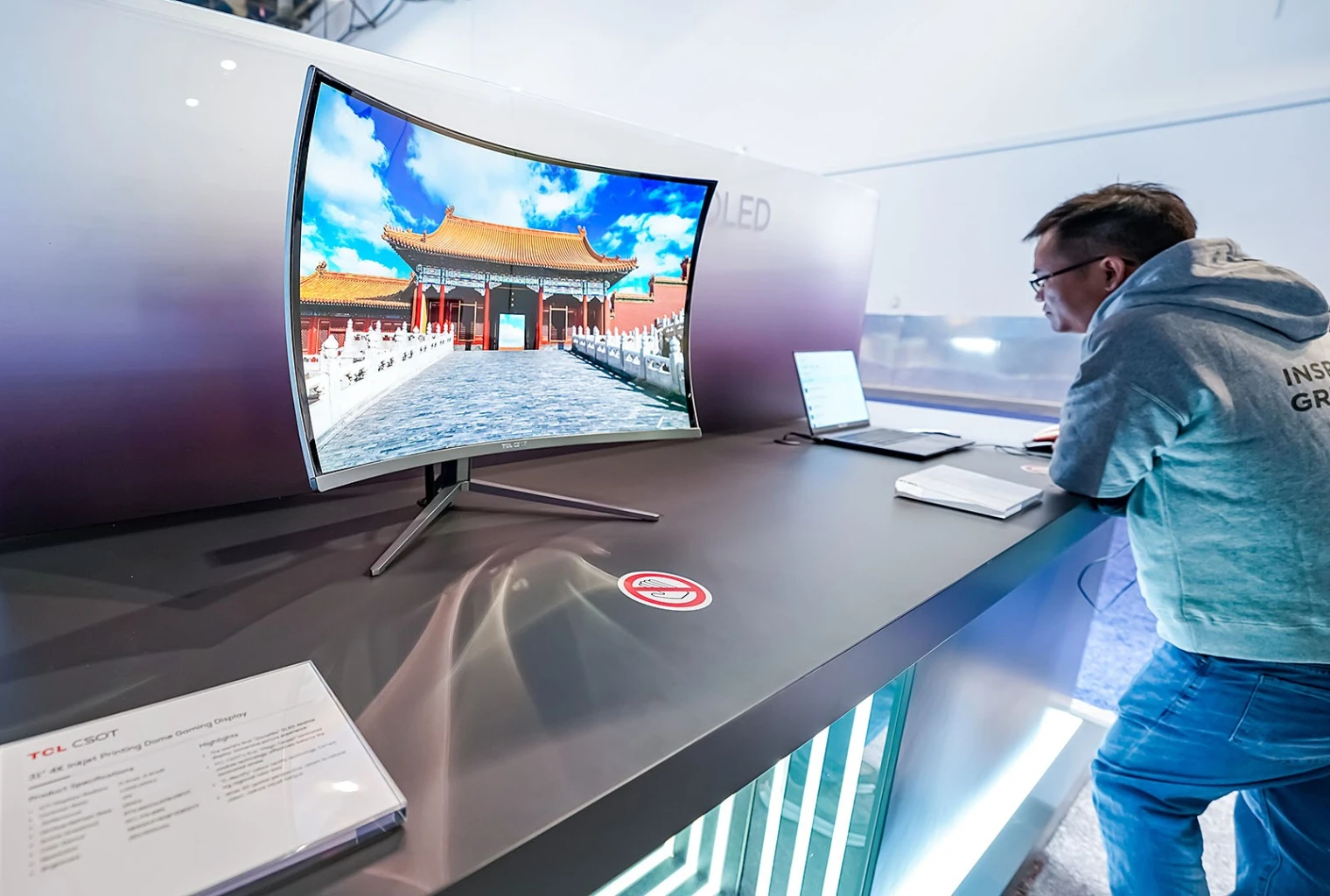 tcl-csot-erection-d-une-usine-gen-8-6-ink-jet-printing-oled-ca-se-confirme