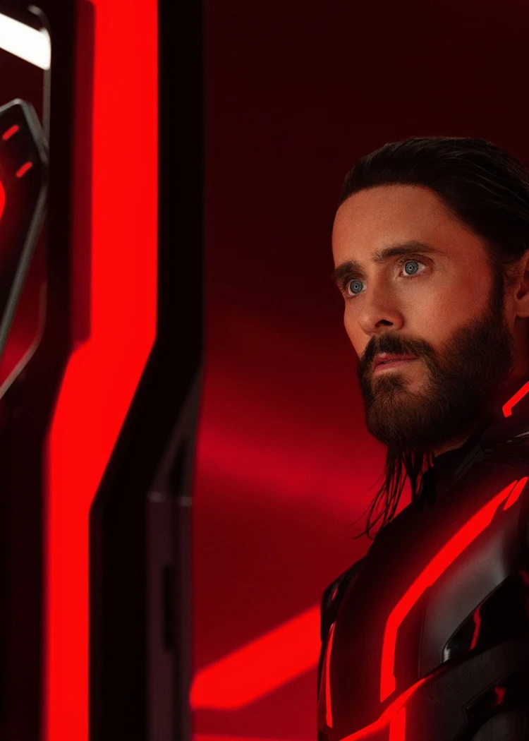 Tron Ares&nbsp;: les images dingues de la bande‑annonce sur une musique&nbsp;de&nbsp;NiN