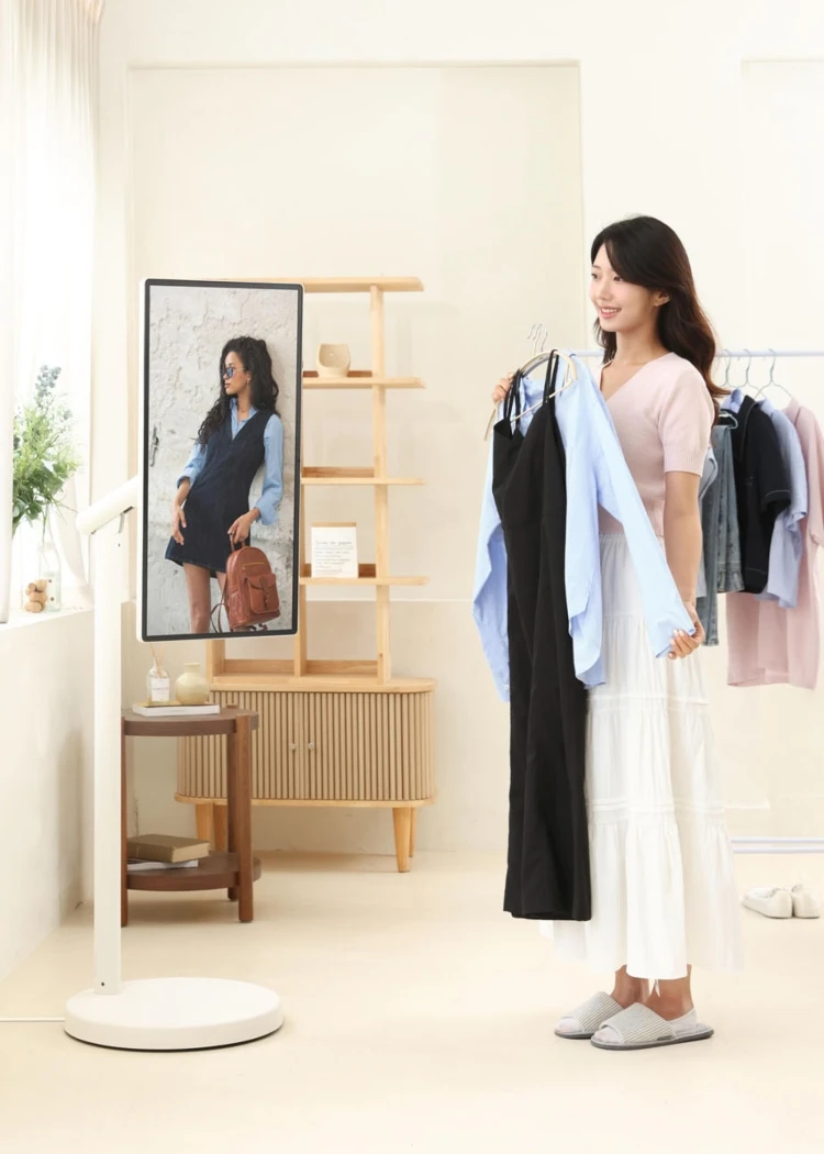 IFA 25 > Samsung The Moving Style, l’écran qui a&nbsp;la&nbsp;bougeotte