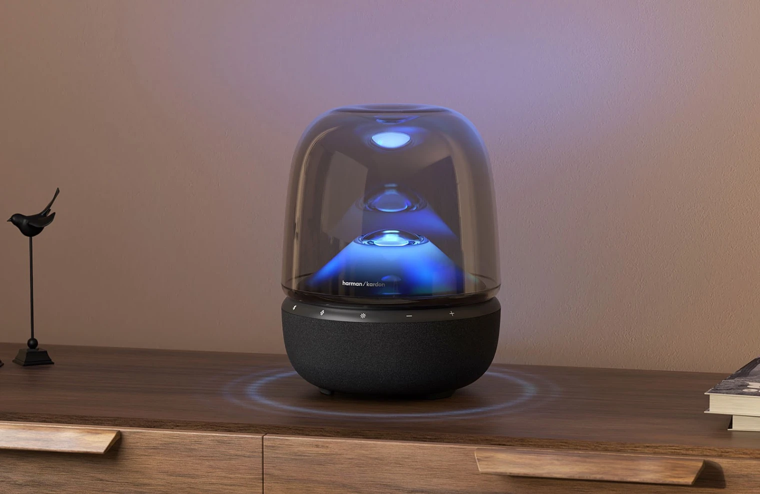 harman-kardon-aura-studio-5-design-et-bluetooth-auracast