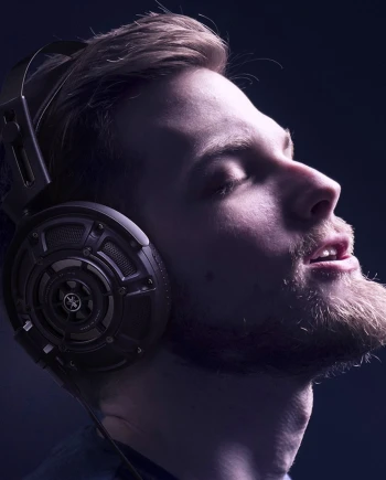 Yamaha YH&#8209;4000, casque audiophile ouvert avec haut&#8209;parleur magnétique planaire Orthodynamique