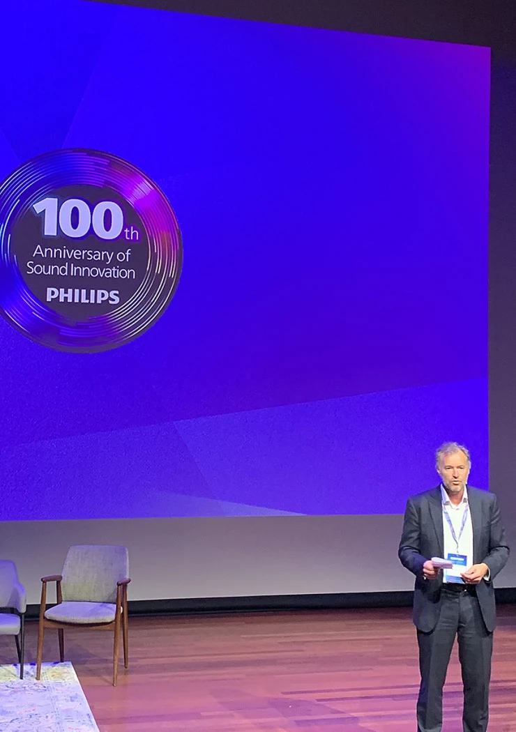 philips-century-nouvelle-gamme-produits-pour-celebrer-100-ans-d-innovations-d-audio