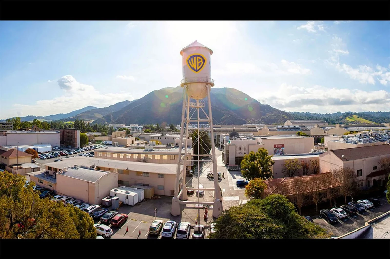 warner-bros-discovery-convoitee-par-netflix