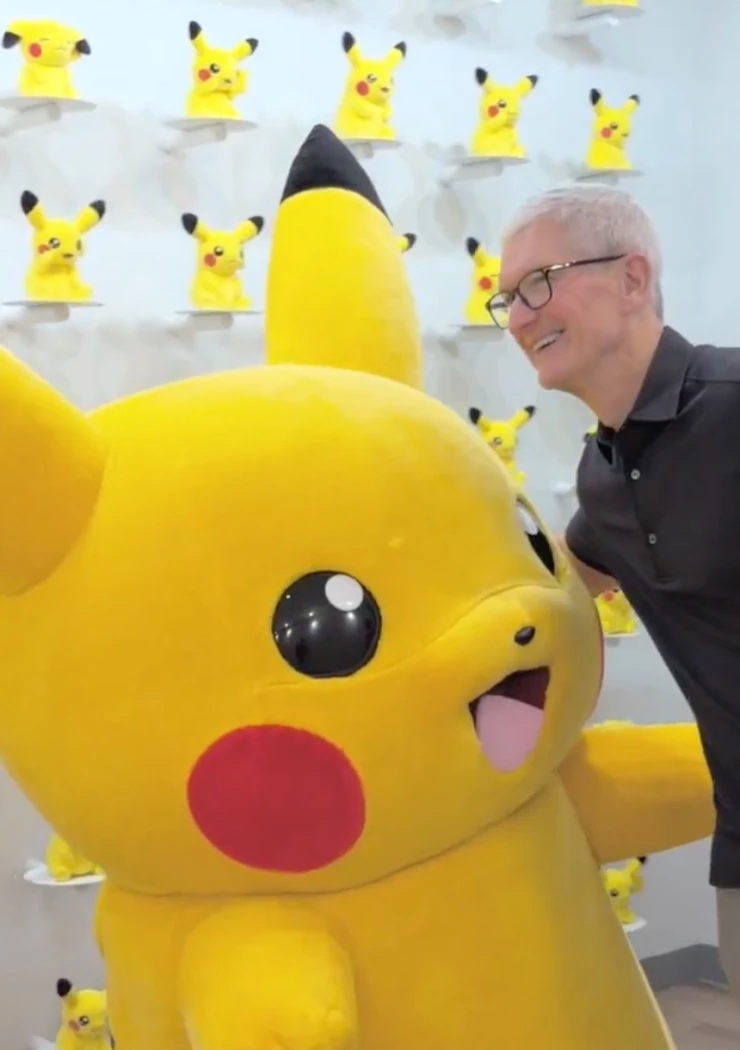 tim-cook-claque-la-bise-a-pikachu