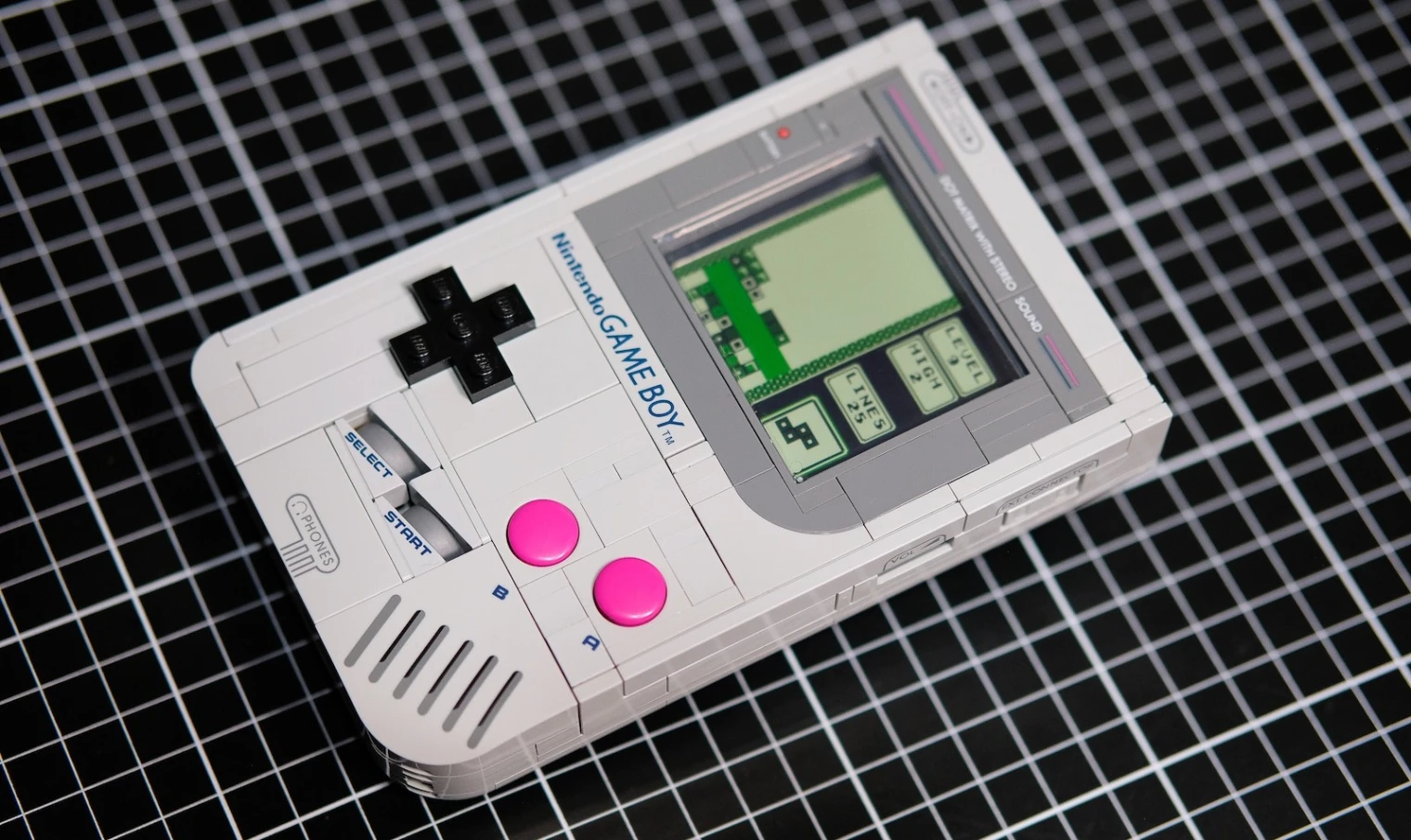 gameboy-lego-modifiee-pour-jouer-a-la-gameboy
