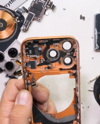 iPhone 17 Pro démonté (facilement)
