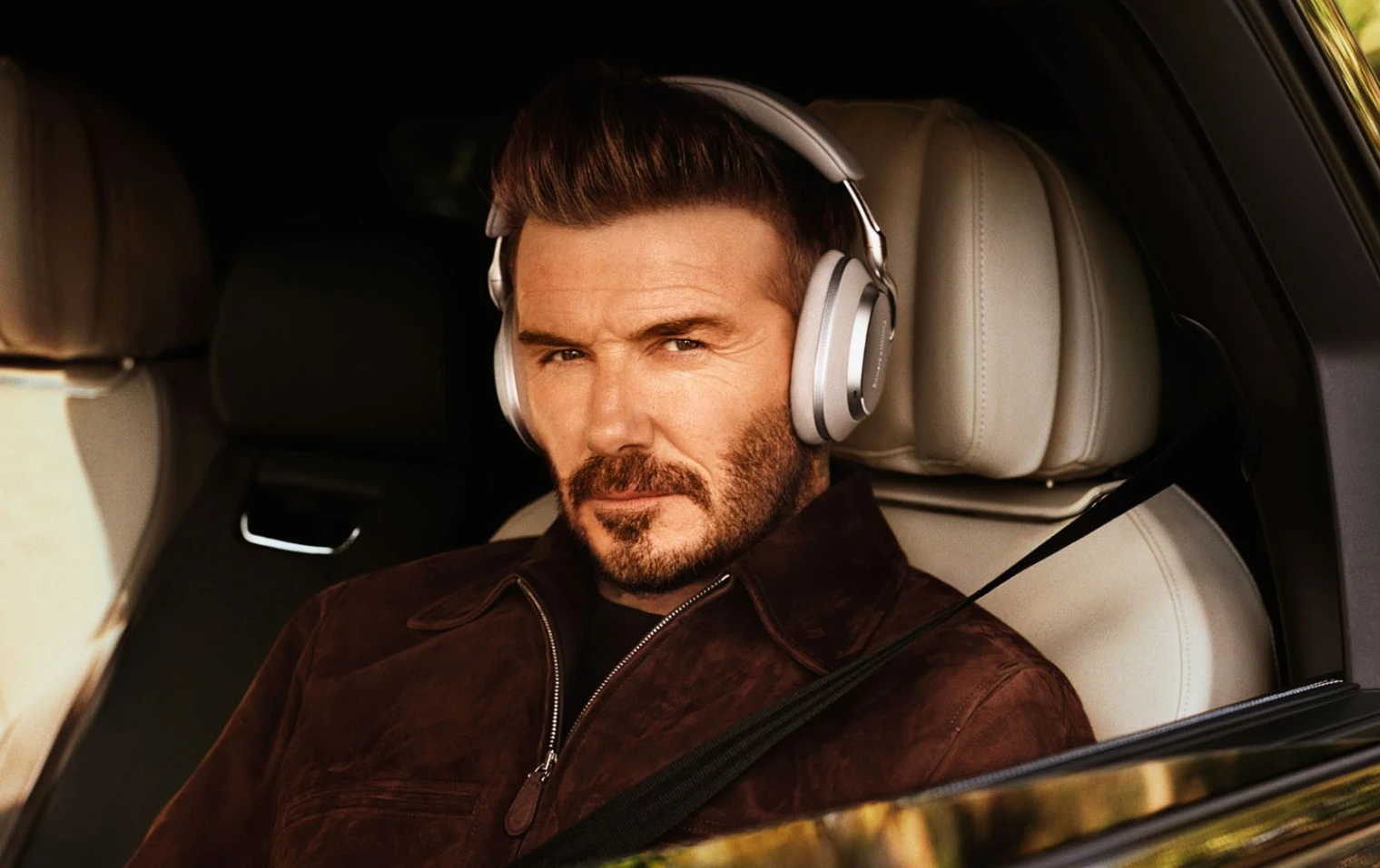 bowers-wilkins-px8-s2-casque-circumaural-bluetooth-auracast