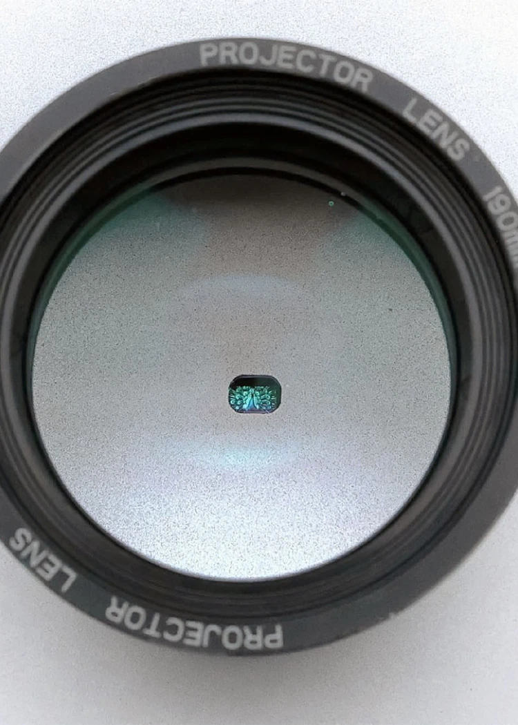 Écran Micro LED TCL CSOT nouvelle génération pour casques et lunettes de réalité&nbsp;augmentée