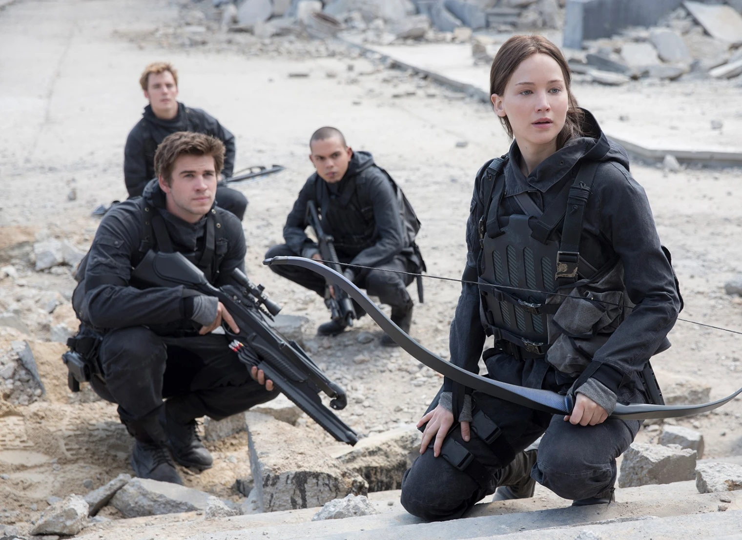 jennifer-lawrence-et-josh-hutcherson-de-retour-dans-hunger-games