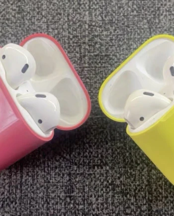 AirPods colorés… en 2016 (mais en&nbsp;fait&nbsp;non)